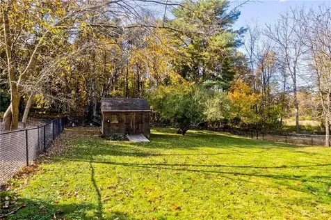 15 Roselawn Avenue North Smithfield RI 02824