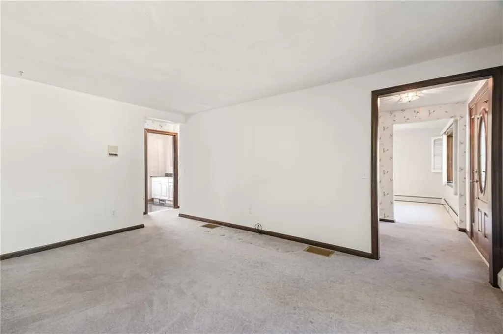 6 Alto Street Warwick RI 02886
