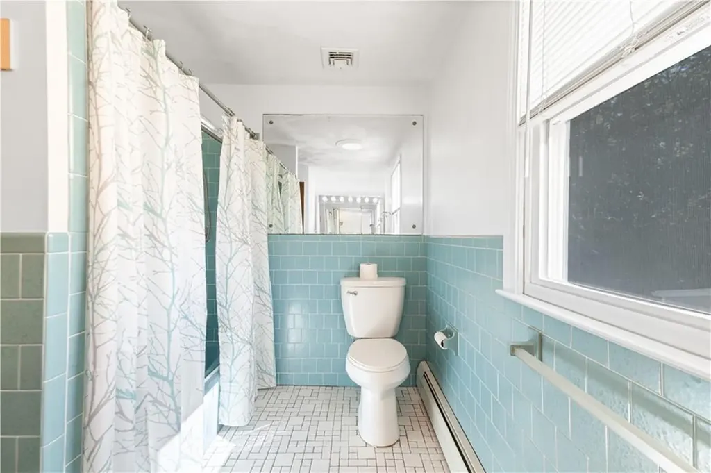 6 Alto Street Warwick RI 02886
