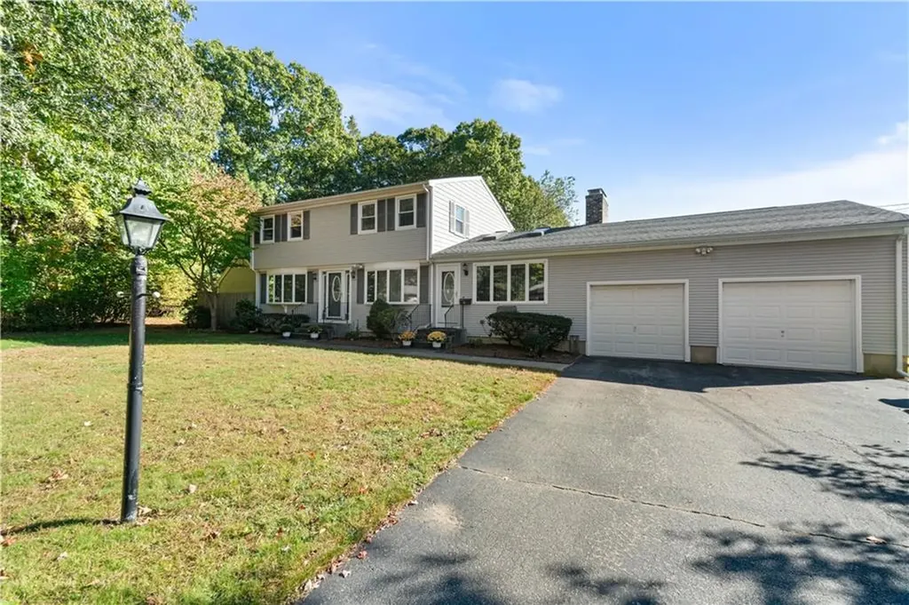 6 Alto Street Warwick RI 02886
