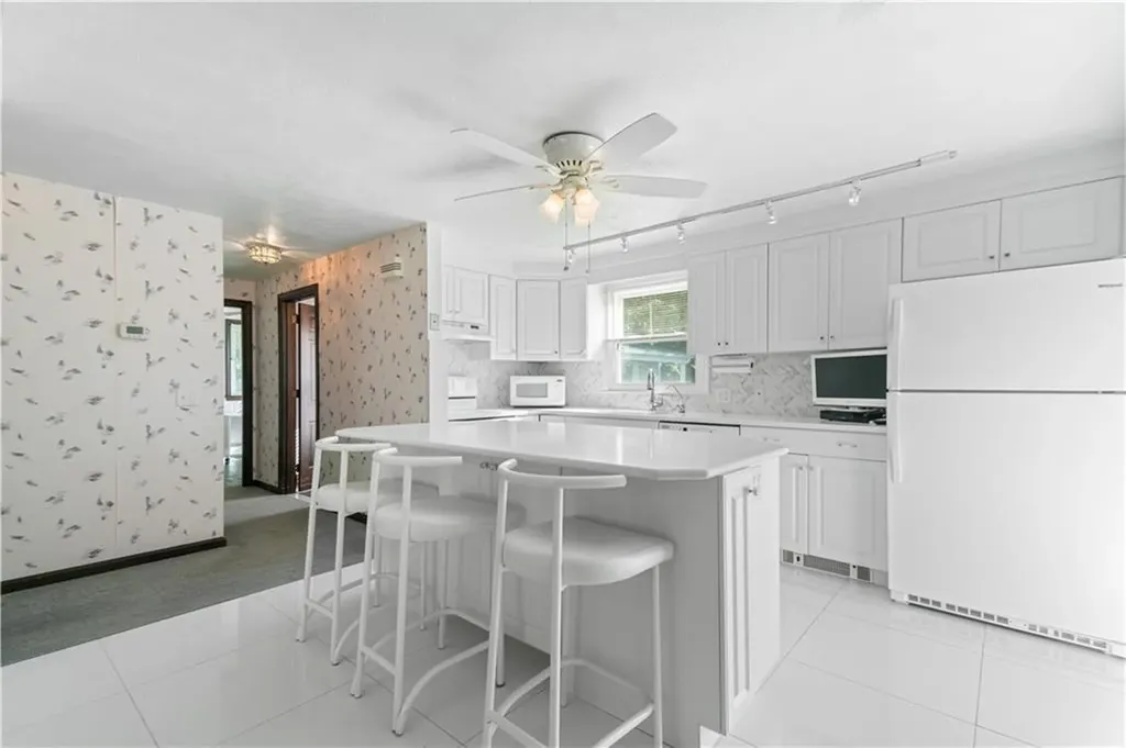 6 Alto Street Warwick RI 02886