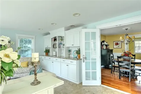 18 Taddy Avenue Warren RI 02885