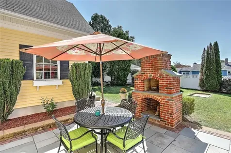 18 Taddy Avenue Warren RI 02885