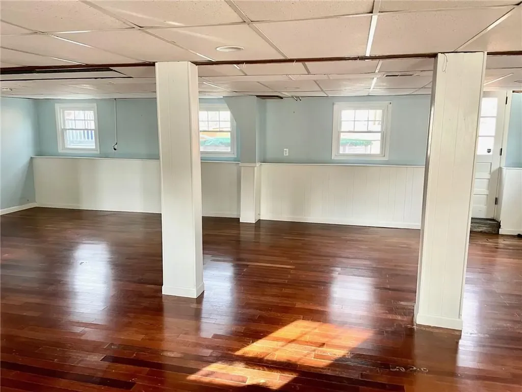 9 Oakdale Street Warwick RI 02888