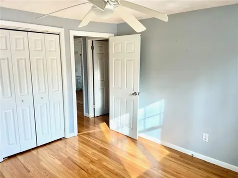 9 Oakdale Street Warwick RI 02888