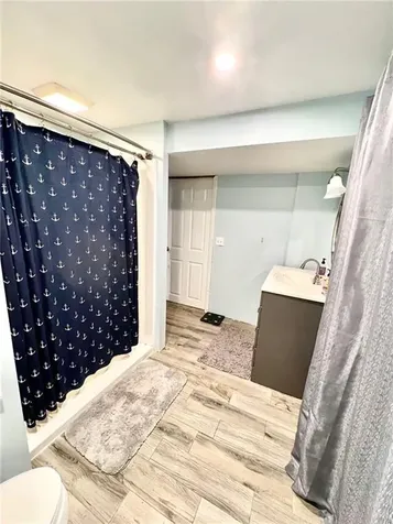 9 Oakdale Street Warwick RI 02888