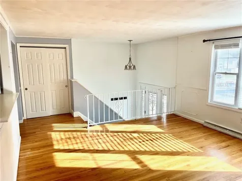 9 Oakdale Street Warwick RI 02888