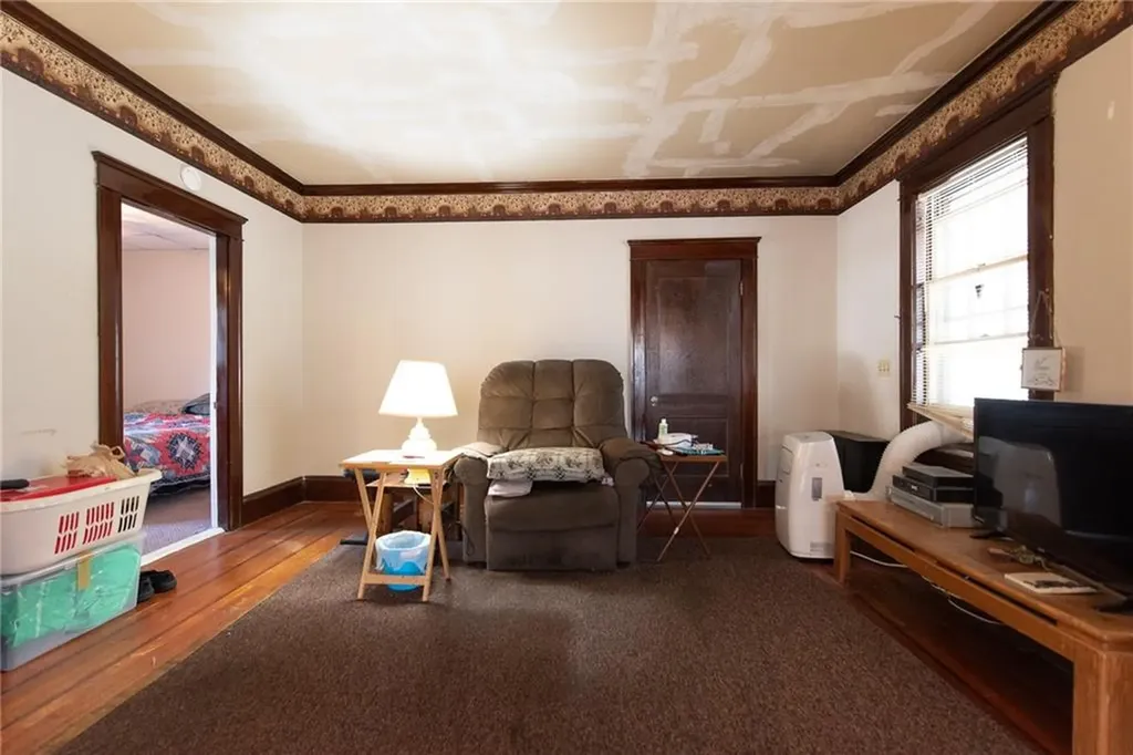 576 Diamond Hill Road Woonsocket RI 02895