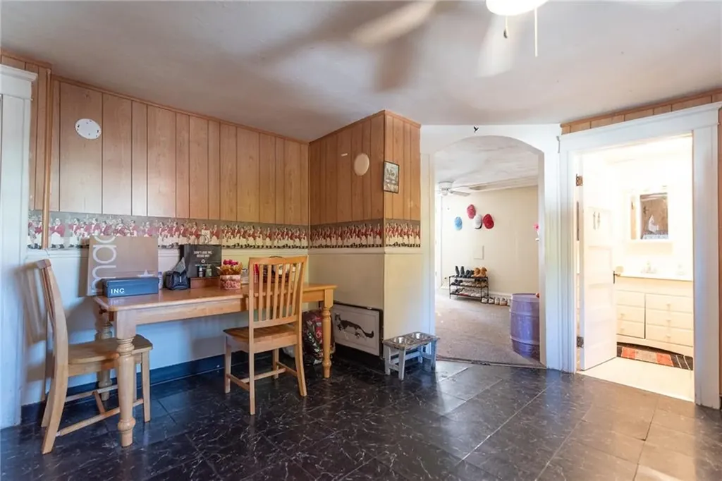 576 Diamond Hill Road Woonsocket RI 02895