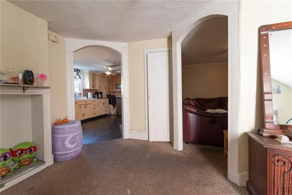 576 Diamond Hill Road Woonsocket RI 02895