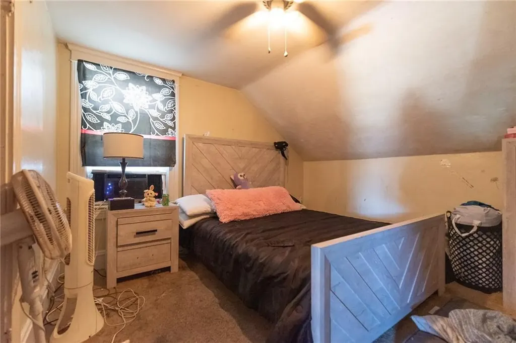 576 Diamond Hill Road Woonsocket RI 02895