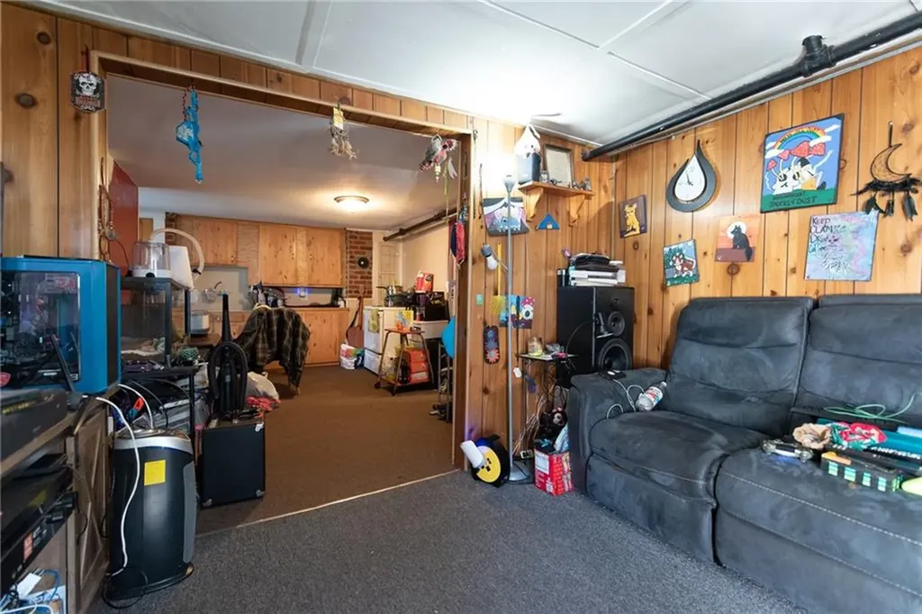 576 Diamond Hill Road Woonsocket RI 02895
