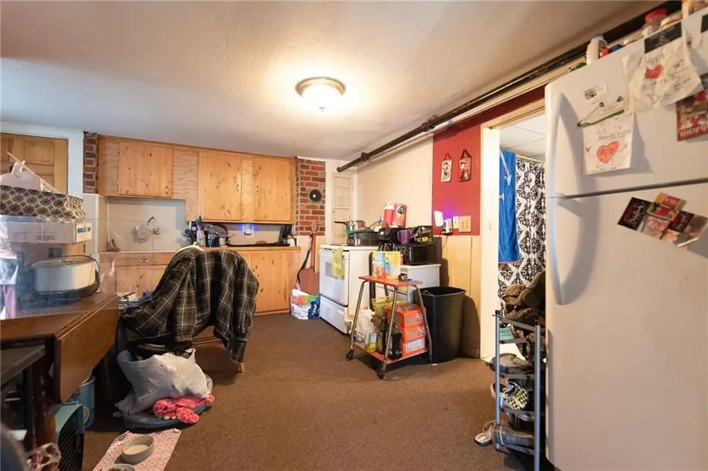 576 Diamond Hill Road Woonsocket RI 02895