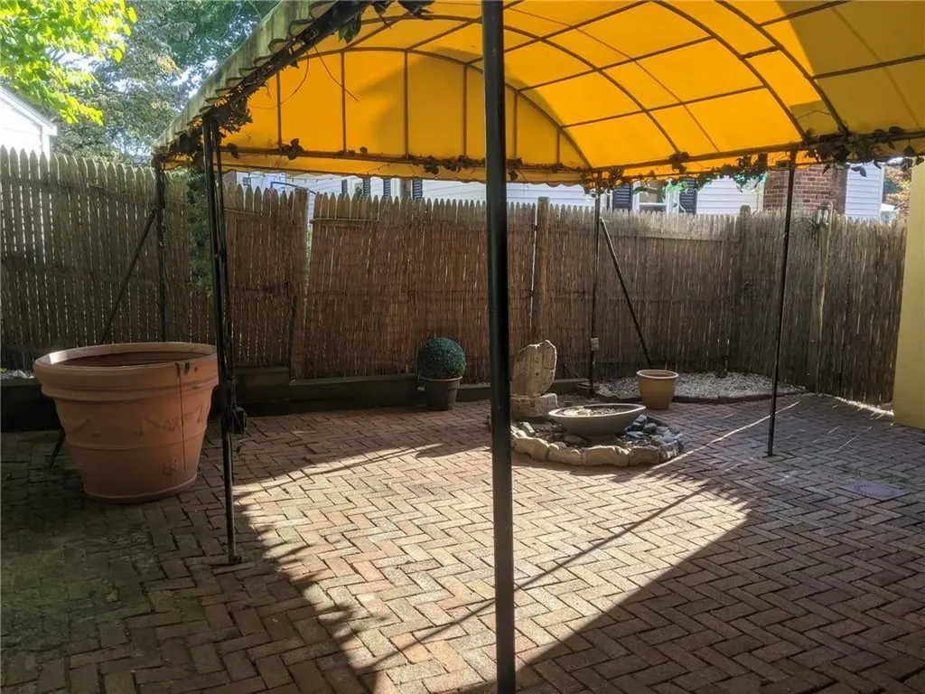 507 Sharon Street Providence RI 02908