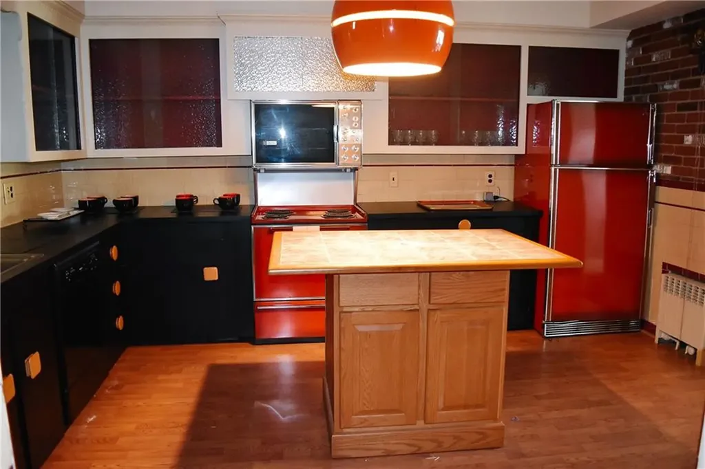 507 Sharon Street Providence RI 02908