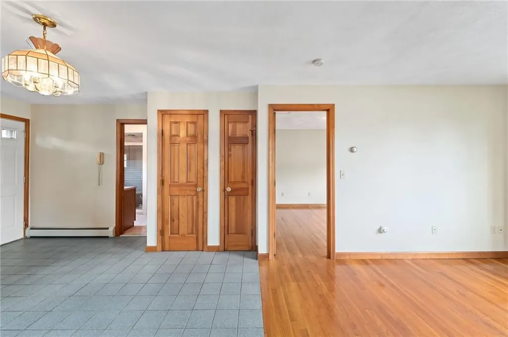 597 Woodward Road North Providence RI 02904