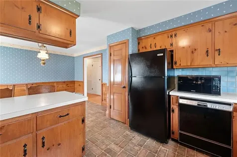 597 Woodward Road North Providence RI 02904