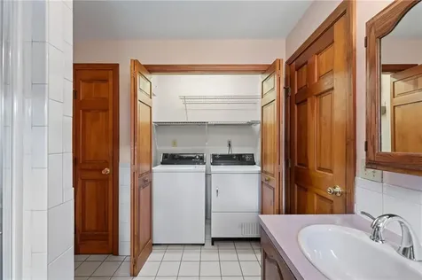 597 Woodward Road North Providence RI 02904