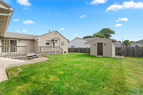 597 Woodward Road North Providence RI 02904