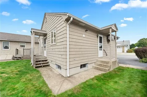 597 Woodward Road North Providence RI 02904