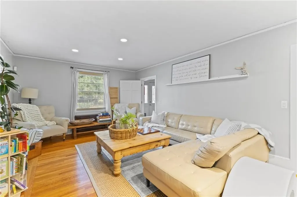 2536 Hartford Avenue Johnston RI 02919