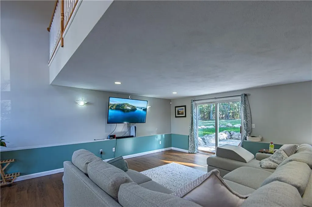 3 Cara Drive Lincoln RI 02865