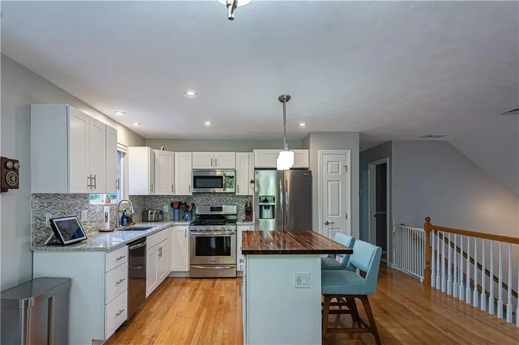 3 Cara Drive Lincoln RI 02865