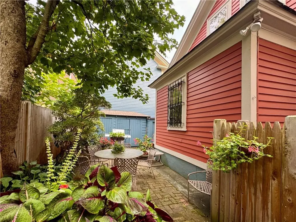 72 East Manning Street Providence RI 02906