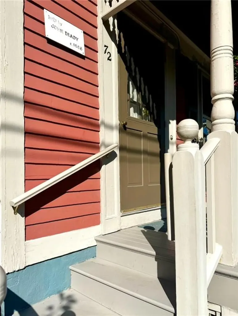 72 East Manning Street Providence RI 02906