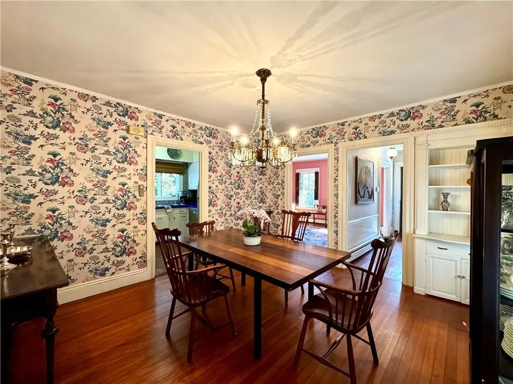 72 East Manning Street Providence RI 02906
