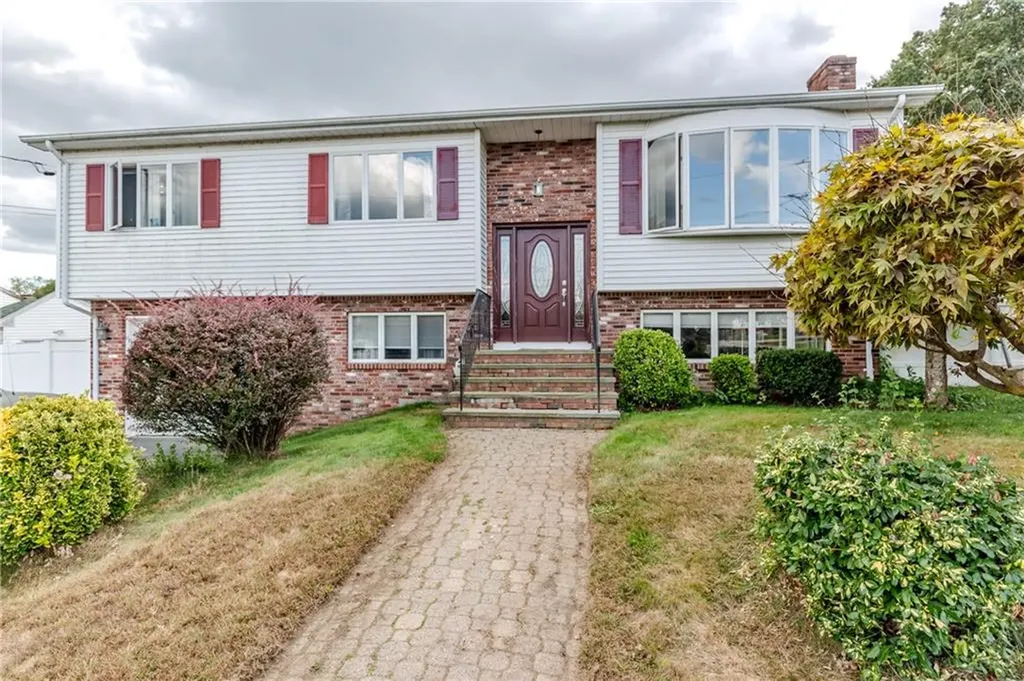 8 Chunga Drive Cumberland RI 02864