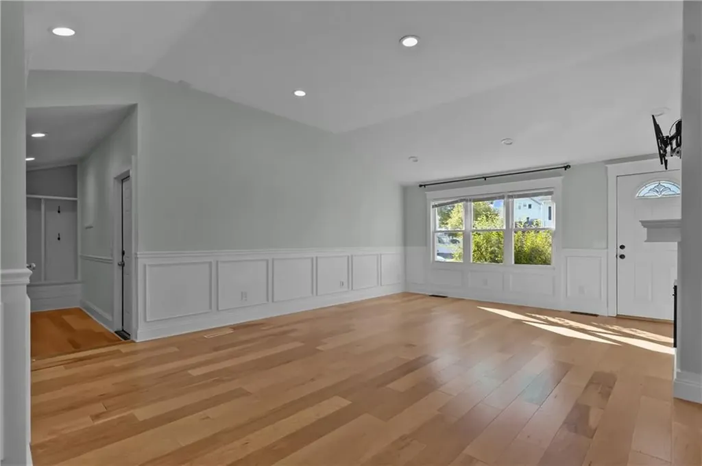 120 Vallette Street Cranston RI 02920