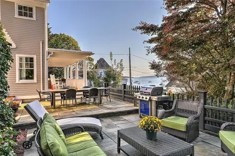 19 Summer Street Bristol RI 02809