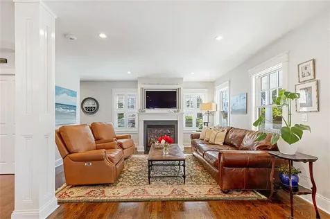 19 Summer Street Bristol RI 02809