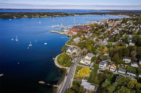 19 Summer Street Bristol RI 02809