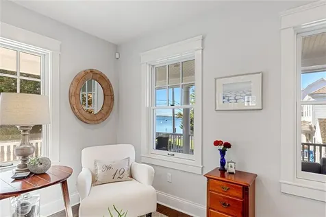 19 Summer Street Bristol RI 02809