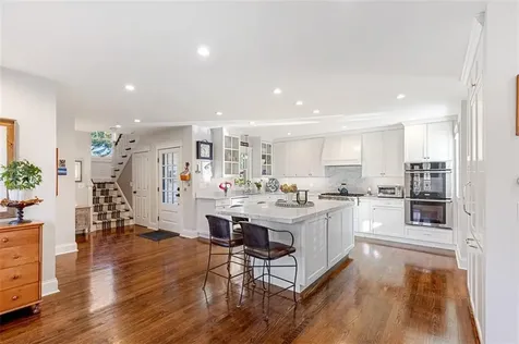 19 Summer Street Bristol RI 02809