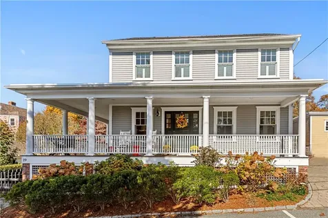 19 Summer Street Bristol RI 02809