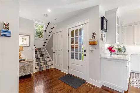 19 Summer Street Bristol RI 02809