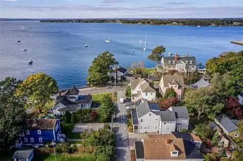 19 Summer Street Bristol RI 02809