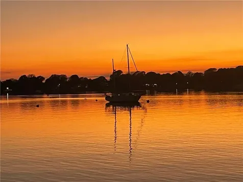 19 Summer Street Bristol RI 02809