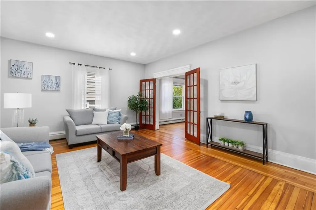 21 Lewis Street Providence RI 02906