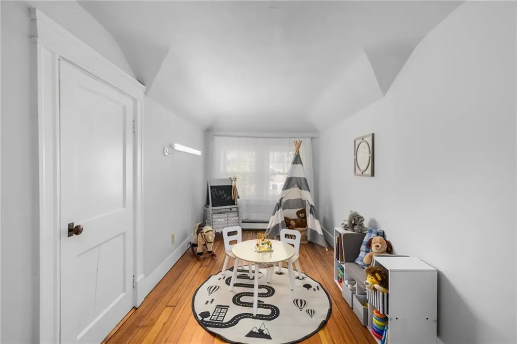 21 Lewis Street Providence RI 02906