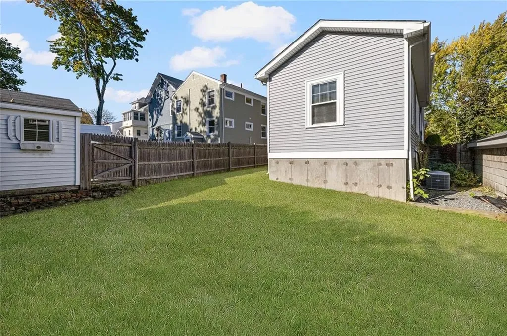 21 Lewis Street Providence RI 02906
