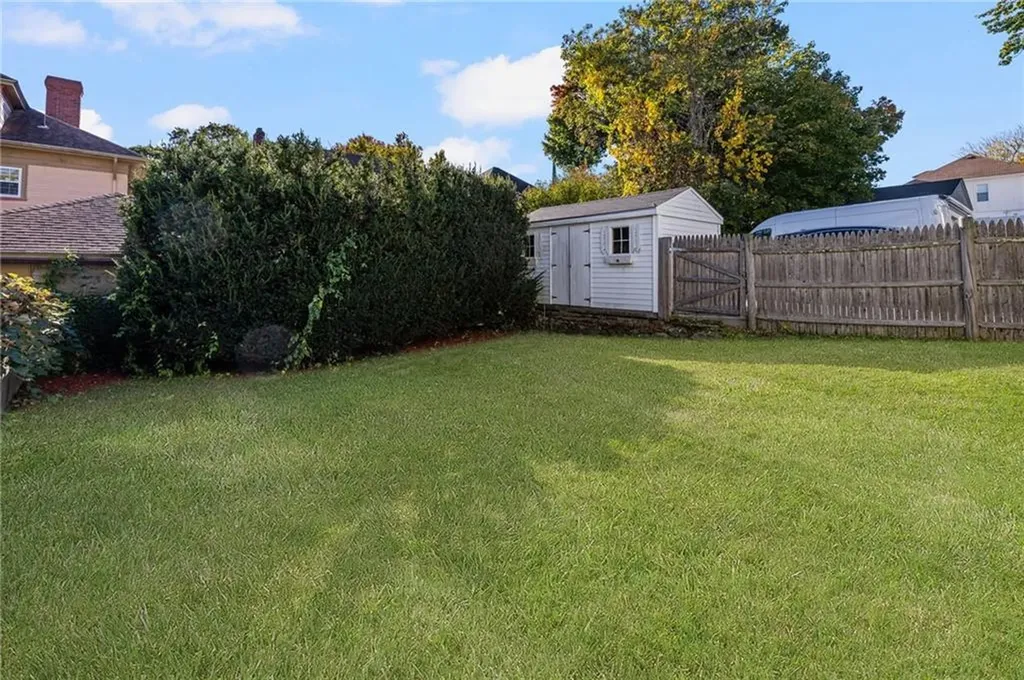 21 Lewis Street Providence RI 02906