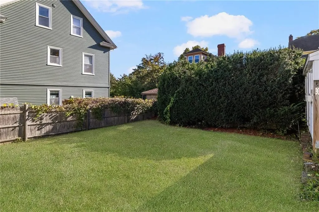 21 Lewis Street Providence RI 02906