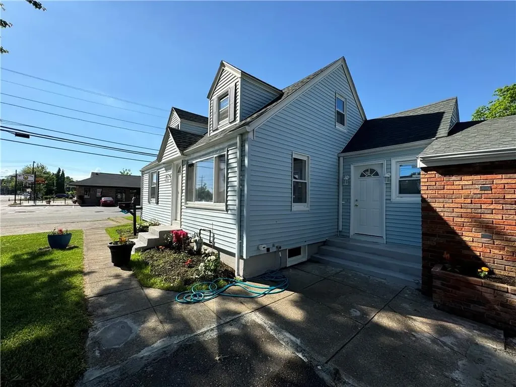 2545 West Shore Road Warwick RI 02889
