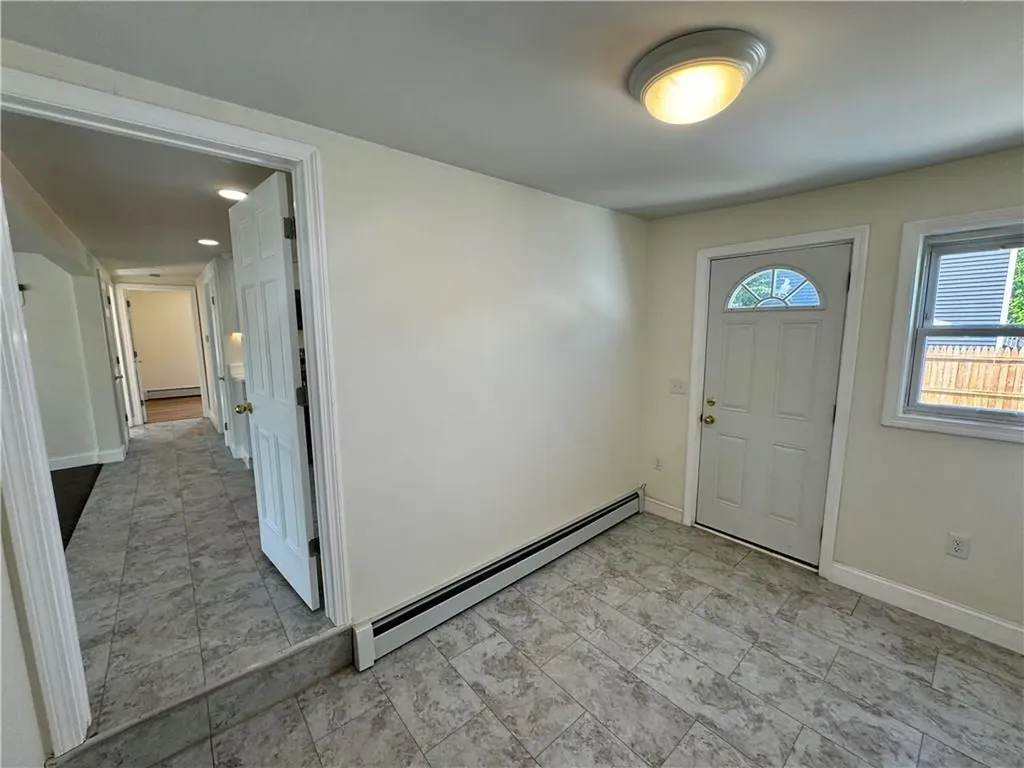 2545 West Shore Road Warwick RI 02889