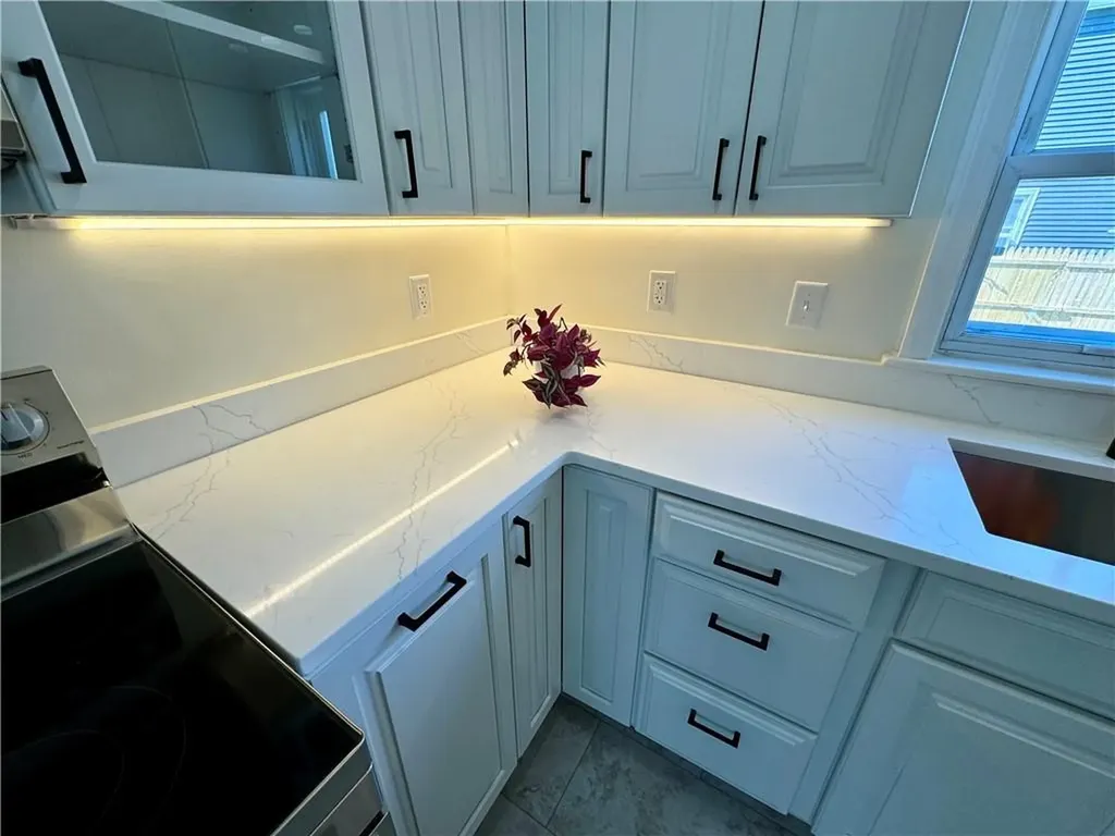 2545 West Shore Road Warwick RI 02889