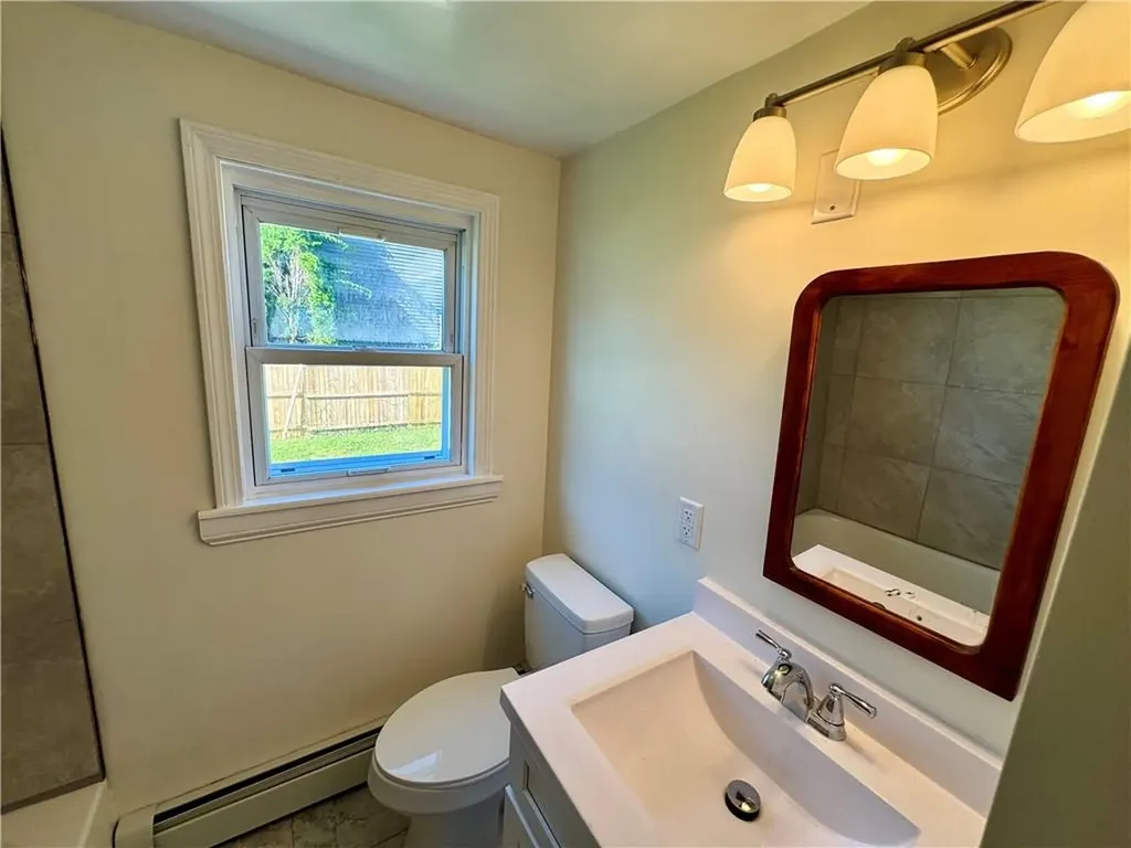 2545 West Shore Road Warwick RI 02889